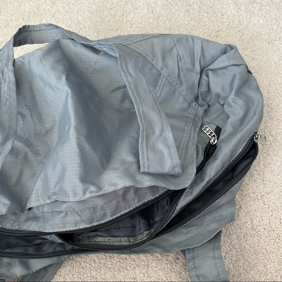 Nylon Ripstop Travel Shoulder Bag - Picture 13 of 13